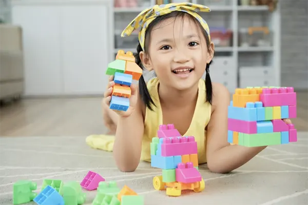 playing-with-blocks